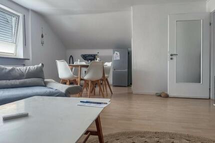 Schöne 3 Zimmer Wohnung mit Garten, Stellplatz und Einbauküche 3 zimmer