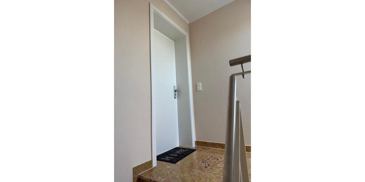 Dachgeschoßwohnung München Allach-Untermenzing - 3 Zimmer, 83 m&sup2;, 2.290&euro; | Angebot:26038538