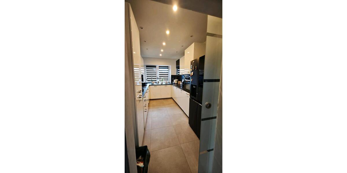 Etagenwohnung Nürnberg Zerzabelshof - 4 Zimmer, 80 m&sup2;, 1.350&euro; | Angebot:25852638