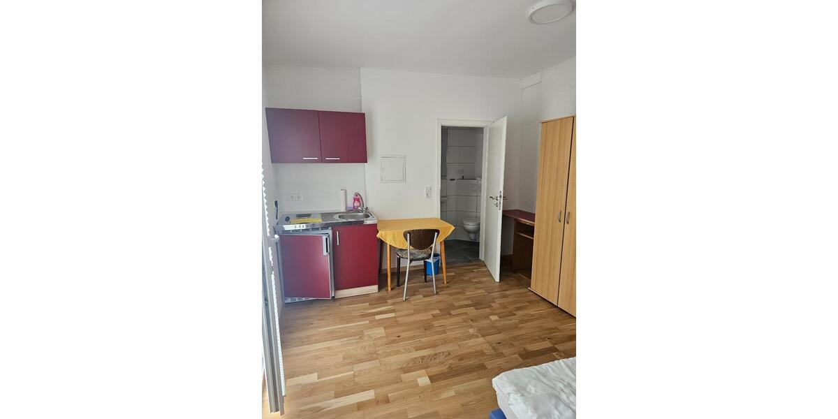 Wohnen auf Zeit Saarbrücken Brebach-Fechingen - 1 Zimmer, 17 m&sup2;, 630&euro; | Angebot:25811746