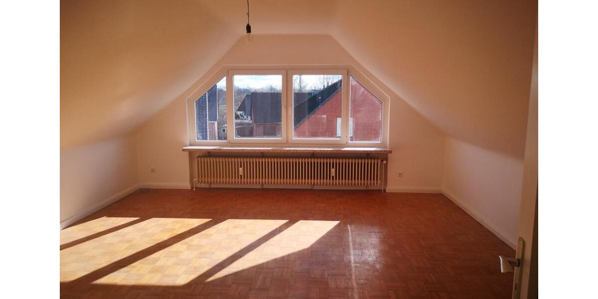 Dachgeschoßwohnung Langenhagen Engelbostel - 2 Zimmer, 75 m&sup2;, 743&euro; | Angebot:26492048