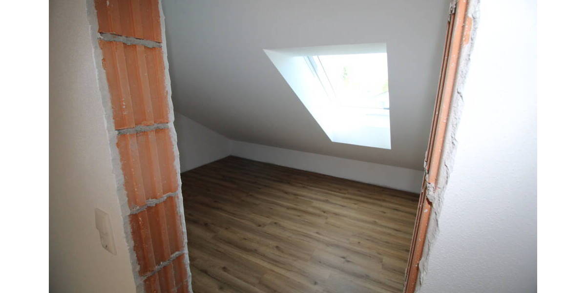 Doppelhaushälfte Ampfing - 5 Zimmer, 151 m&sup2;, 1.900&euro; | Angebot:25777045