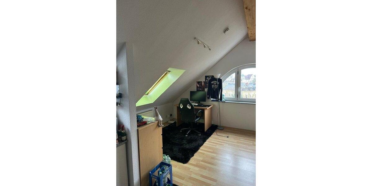 Dachgeschoßwohnung Plauen - 2 Zimmer, 39 m&sup2;, 278&euro; | Angebot:26645159
