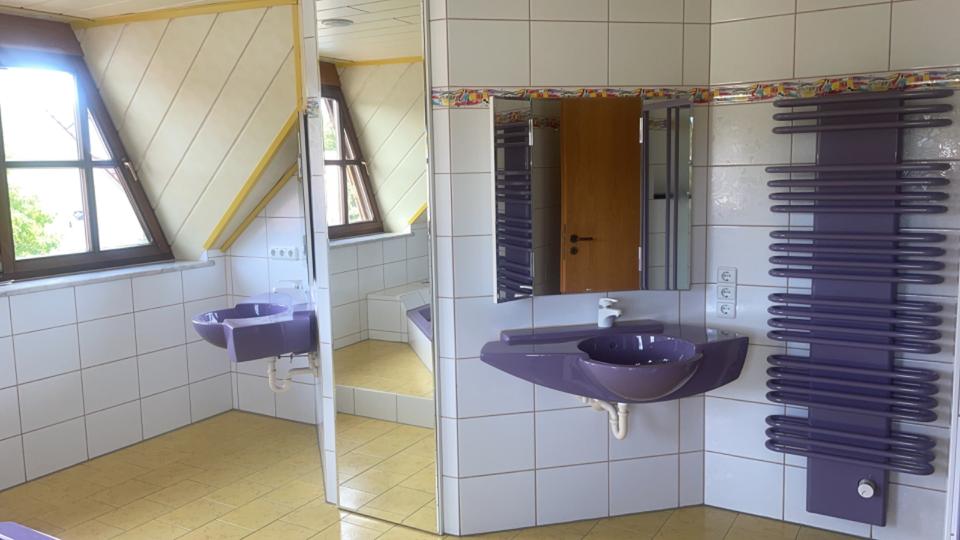 Helle 3 Zimmer DG Wohnung mit Gehobener Ausstattung 3 zimmer