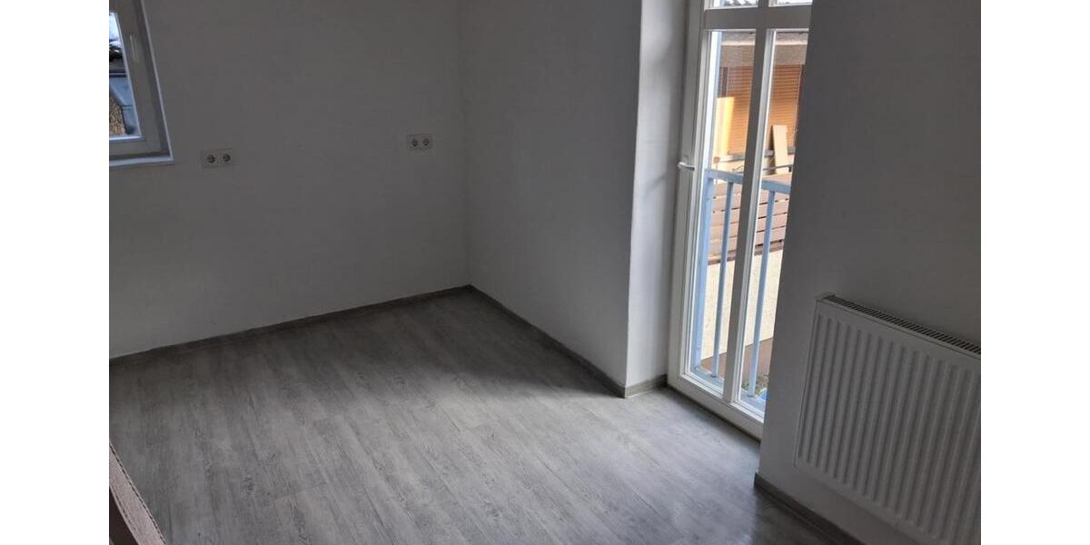Etagenwohnung Kirchhain - 3 Zimmer, 75 m&sup2;, 595&euro; | Angebot:25078743