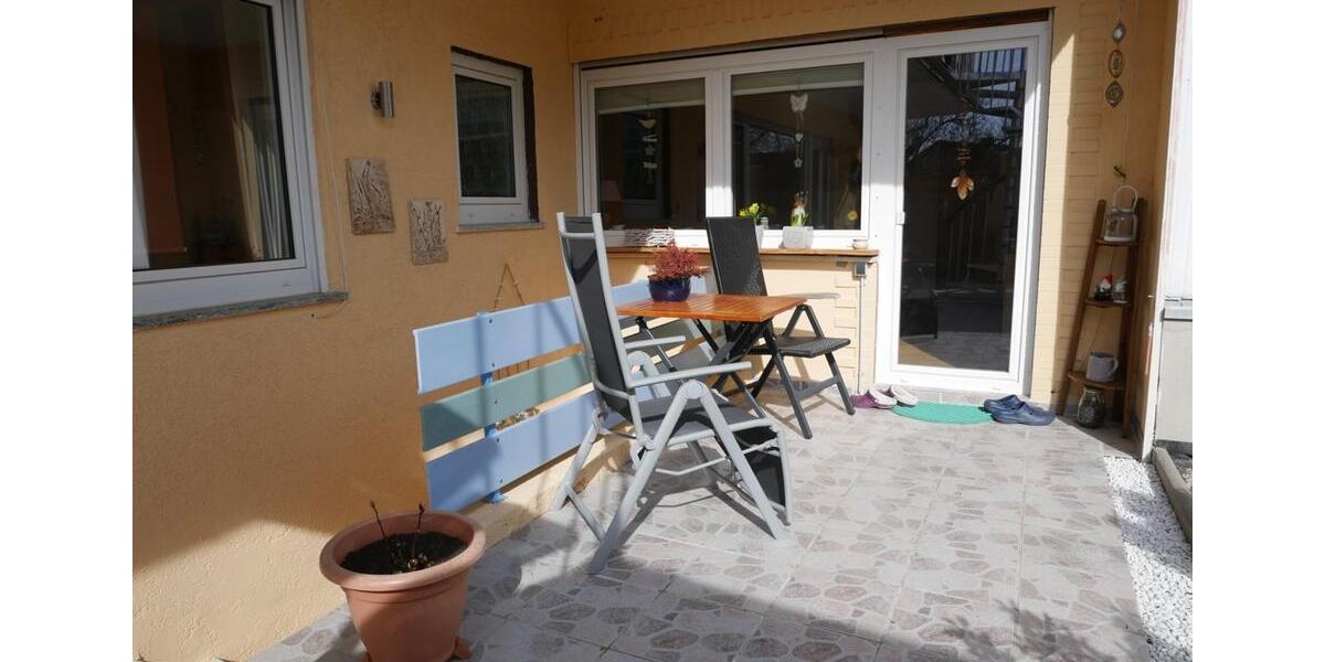 Erdgeschoßwohnung Büdingen - 3 Zimmer, 103 m&sup2;, 750&euro; | Angebot:25272818