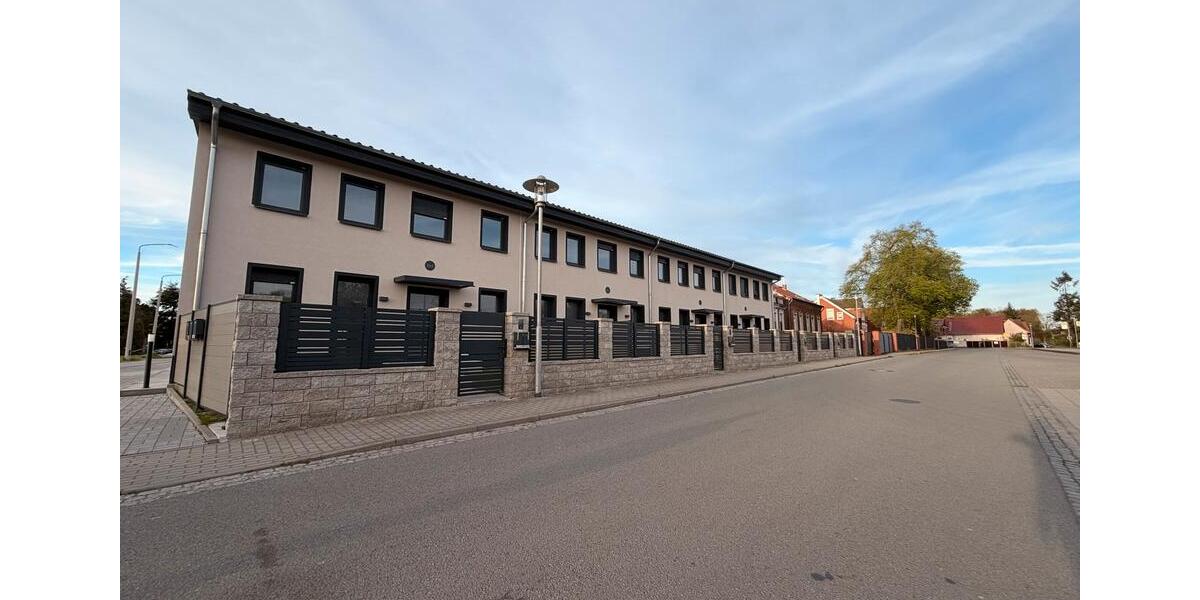 Reihenhaus Wusterwitz - 5 Zimmer, 125 m&sup2;, 1.475&euro; | Angebot:25268103