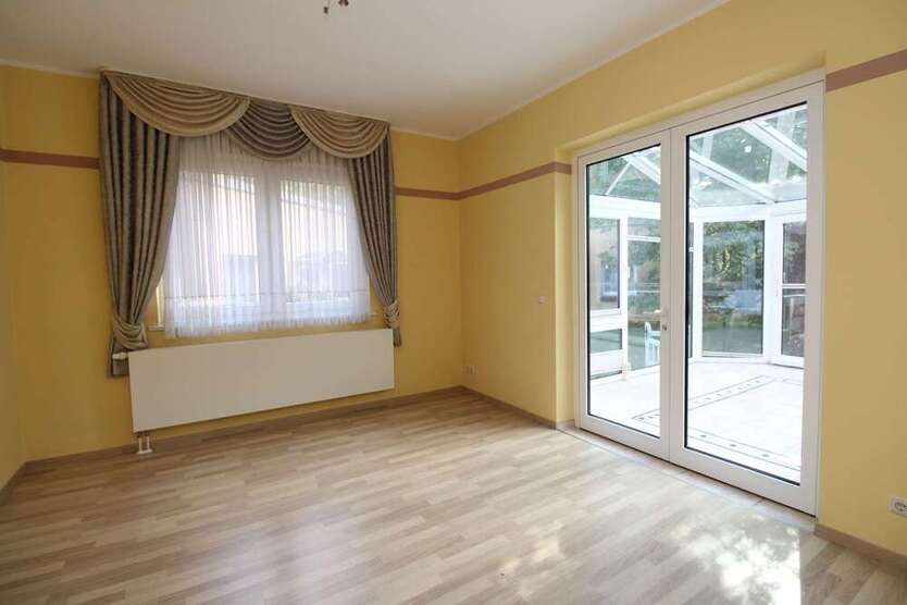 Ihr eigenes Haus direkt an der OSTSEE! Mit Wintergarten, Einbauküche und EinliegerWohnung!