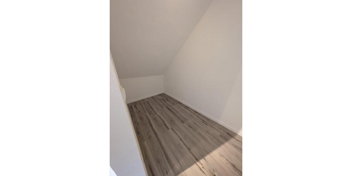 Dachgeschoßwohnung Coburg - 4.5 Zimmer, 96 m&sup2;, 940&euro; | Angebot:24841216