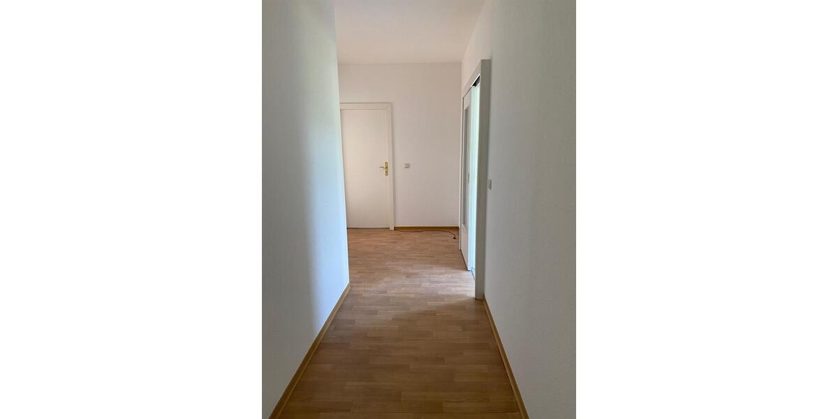 Etagenwohnung Waldheim - 3 Zimmer, 80 m&sup2;, 504&euro; | Angebot:23041646