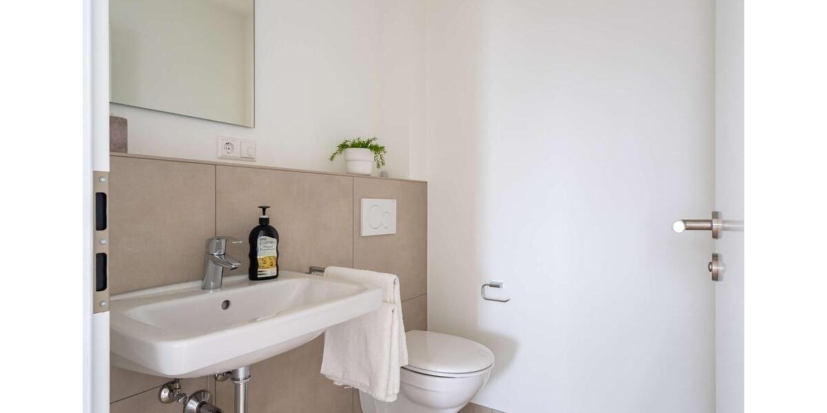Einfamilienhaus Rastede - 3 Zimmer, 136 m&sup2;, 1.495&euro; | Angebot:26564252
