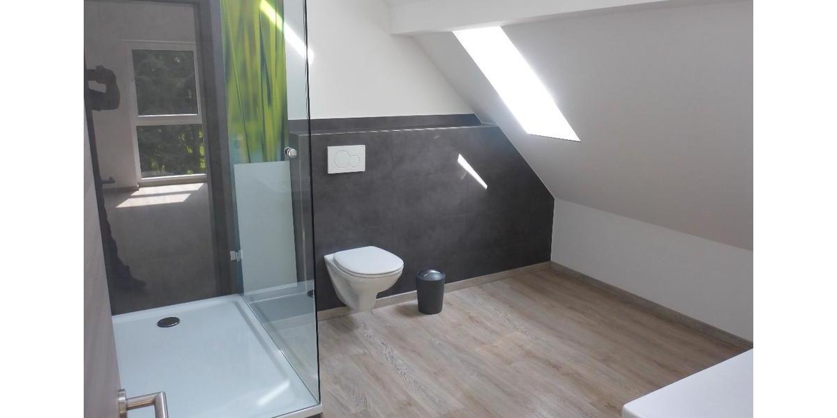 Etagenwohnung Dipperz - 5 Zimmer, 120 m&sup2;, 1.080&euro; | Angebot:26265652
