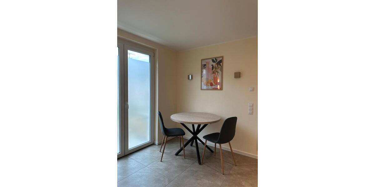 Wohnen auf Zeit Solms - 3 Zimmer, 67 m&sup2;, 95&euro; | Angebot:23012532