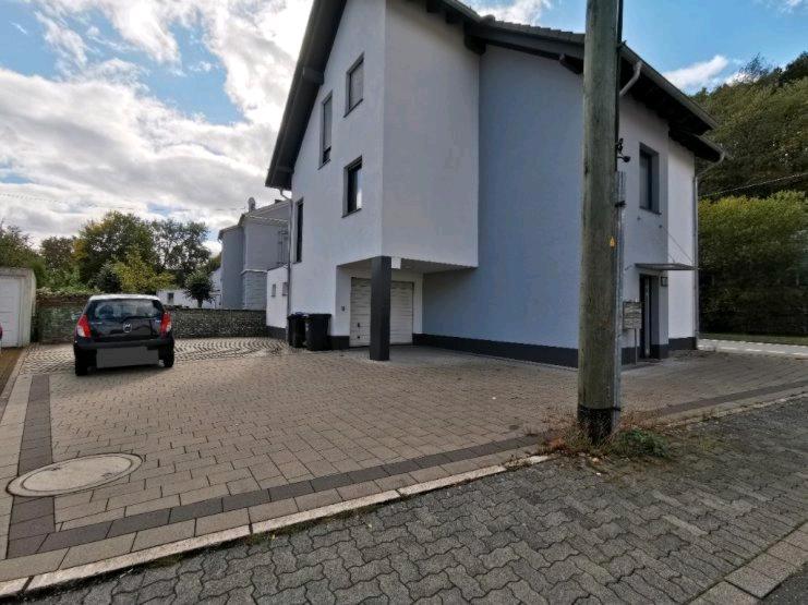 Wohnen auf Zeit Siegen Dillnhütten - 3 Zimmer, 350 m&sup2;, 450&euro; | Angebot:25922898