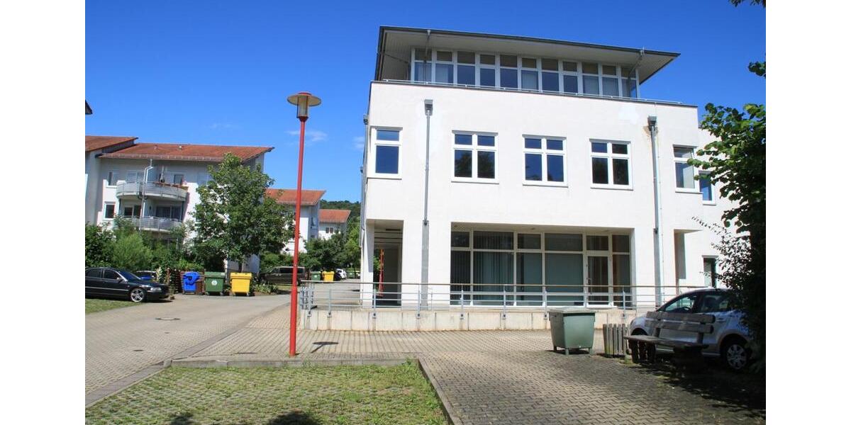 Etagenwohnung Gera - 4 Zimmer, 137 m&sup2;, 650&euro; | Angebot:26616564