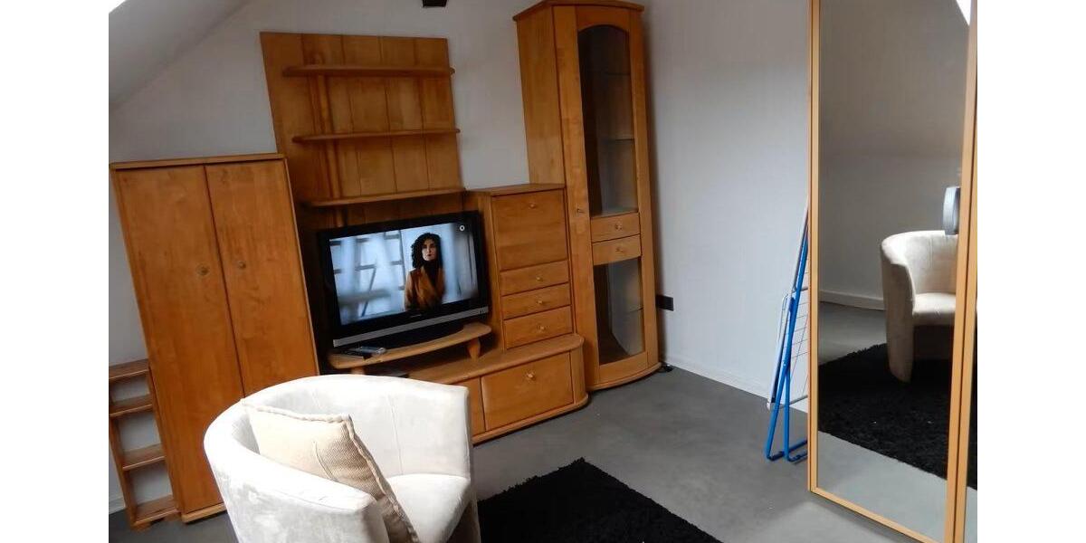 Dachgeschoßwohnung Stendal - 1 Zimmer, 30 m&sup2;, 320&euro; | Angebot:26512809