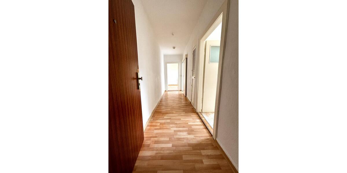 Etagenwohnung Staßfurt - 2 Zimmer, 51 m&sup2;, 313&euro; | Angebot:26663791