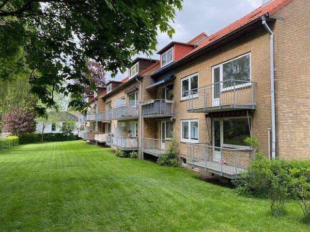 HH-SÜLLDORF Nähe S-Bahn, gute Wohnlage, sanierte 1 Zi.-Whg.ca. 38m², Balkon, neues Vollbad mit Fenster, EBK etc., € 770 inkl.