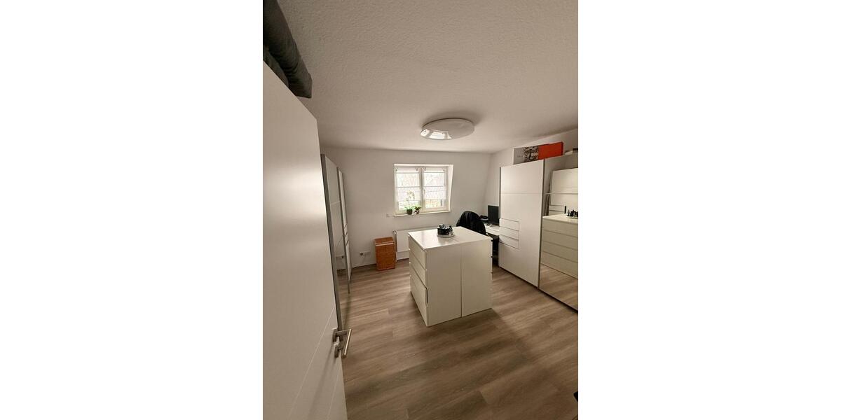 Etagenwohnung Wuppertal Beyenburg - 3 Zimmer, 140 m&sup2;, 1.260&euro; | Angebot:24467269