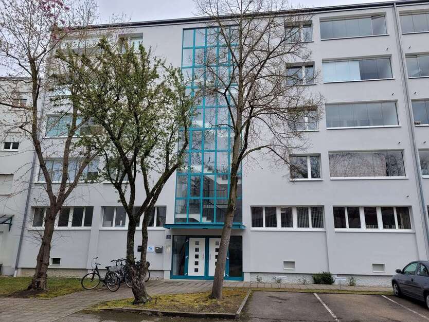 Büro in Ingolstadt 1.130 € 119 m²