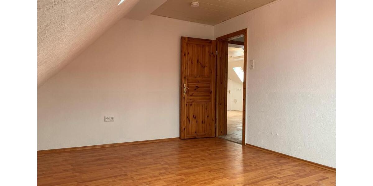 Dachgeschoßwohnung Fränkisch-Crumbach Crumbach - 3 Zimmer, 70 m&sup2;, 730&euro; | Angebot:25647153