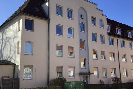Sanierte 3-Zimmer-Wohnung mit Balkon und sofort anmietbar!