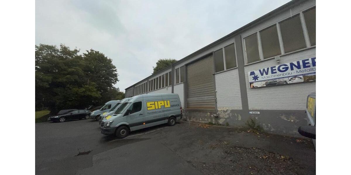 Lagerhalle mit eigener Zufahrt und Laderampe zu vermieten zimmer