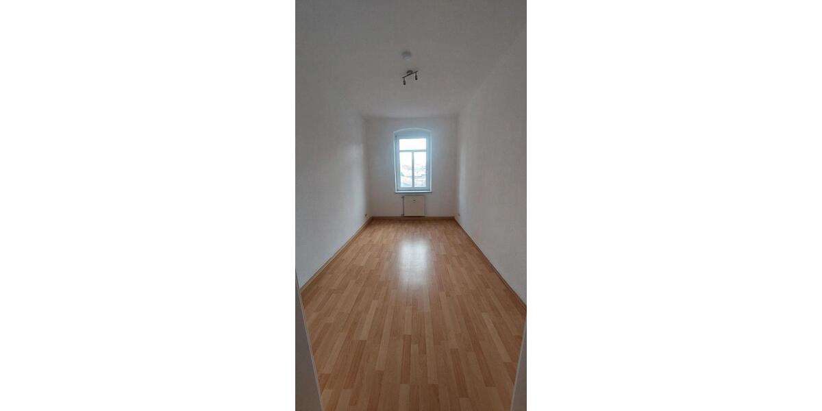 Etagenwohnung Groitzsch - 2.5 Zimmer, 63 m&sup2;, 360&euro; | Angebot:25980921