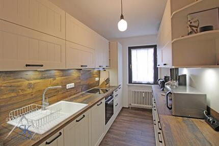 Hochwertige 3 Zi. Whg. mit Loggia, Garage und 2 Stellplätzen in Puchheim wartet auf neue Bewohner! 3 zimmer