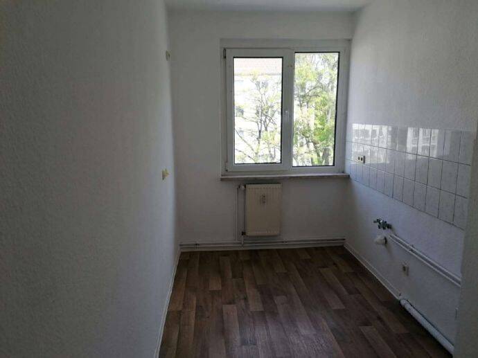 Etagenwohnung Burg - 3 Zimmer, 60 m&sup2;, 295&euro; | Angebot:25739590