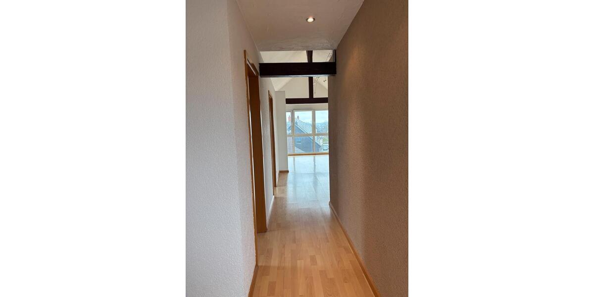 Dachgeschoßwohnung Homburg - 2 Zimmer, 75 m&sup2;, 680&euro; | Angebot:26393244