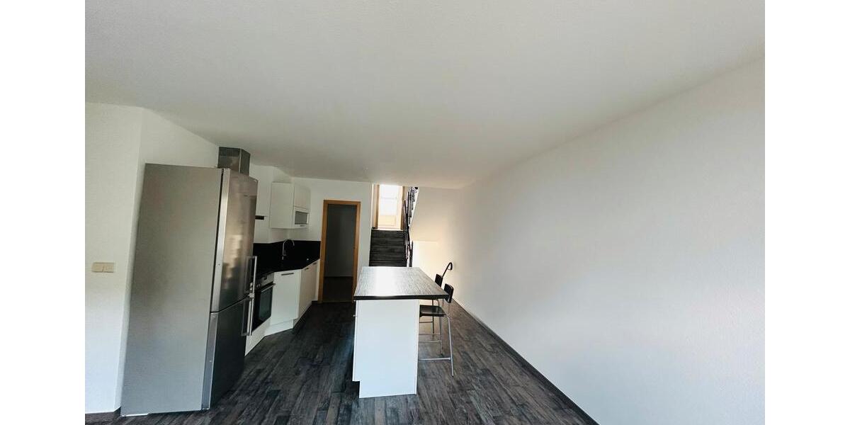 Maisonettenwohnung Hohenstein-Ernstthal Ernstthal - 3 Zimmer, 107 m&sup2;, 800&euro; | Angebot:26578298