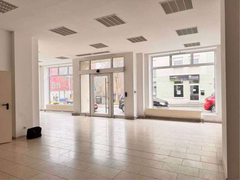 Einzelhandel in Zwickau 350 € 125 m²