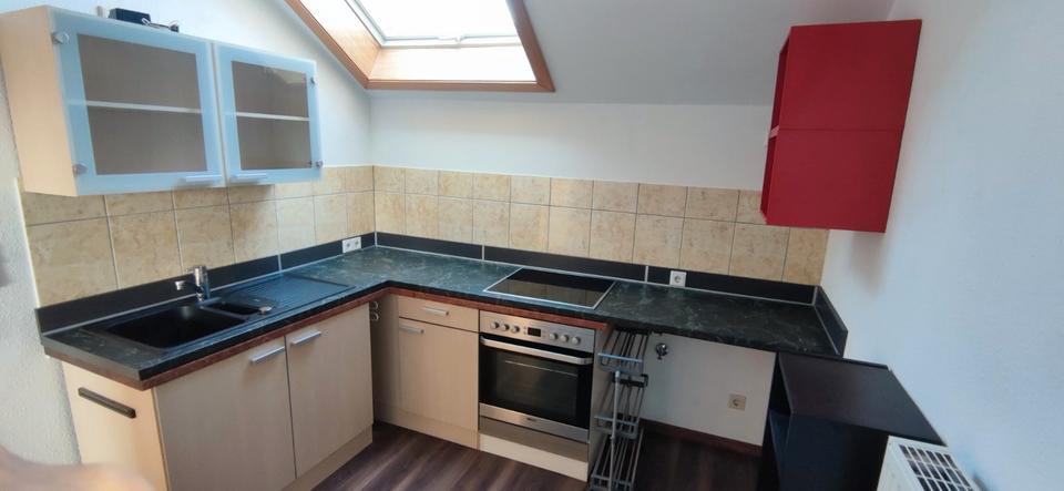 Dachgeschoßwohnung Eisenach - 3 Zimmer, 65 m&sup2;, 590&euro; | Angebot:26006873