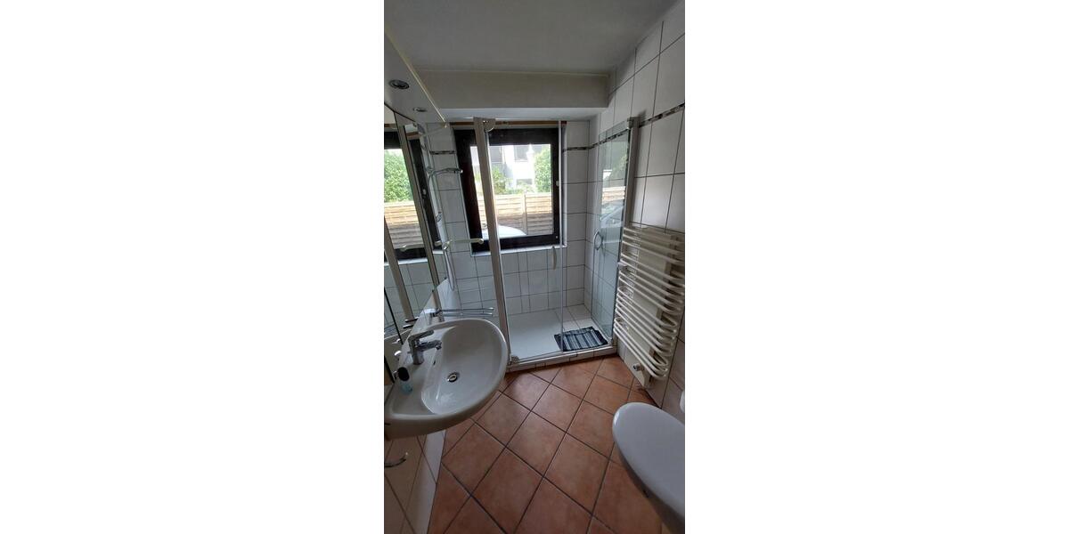 Erdgeschoßwohnung Neuss Gnadental - 3 Zimmer, 86 m&sup2;, 1.000&euro; | Angebot:25175319