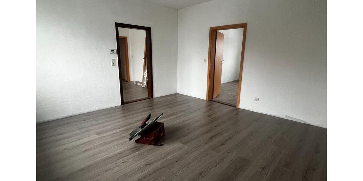 Etagenwohnung Frohburg - 4 Zimmer, 75 m&sup2;, 500&euro; | Angebot:24490814