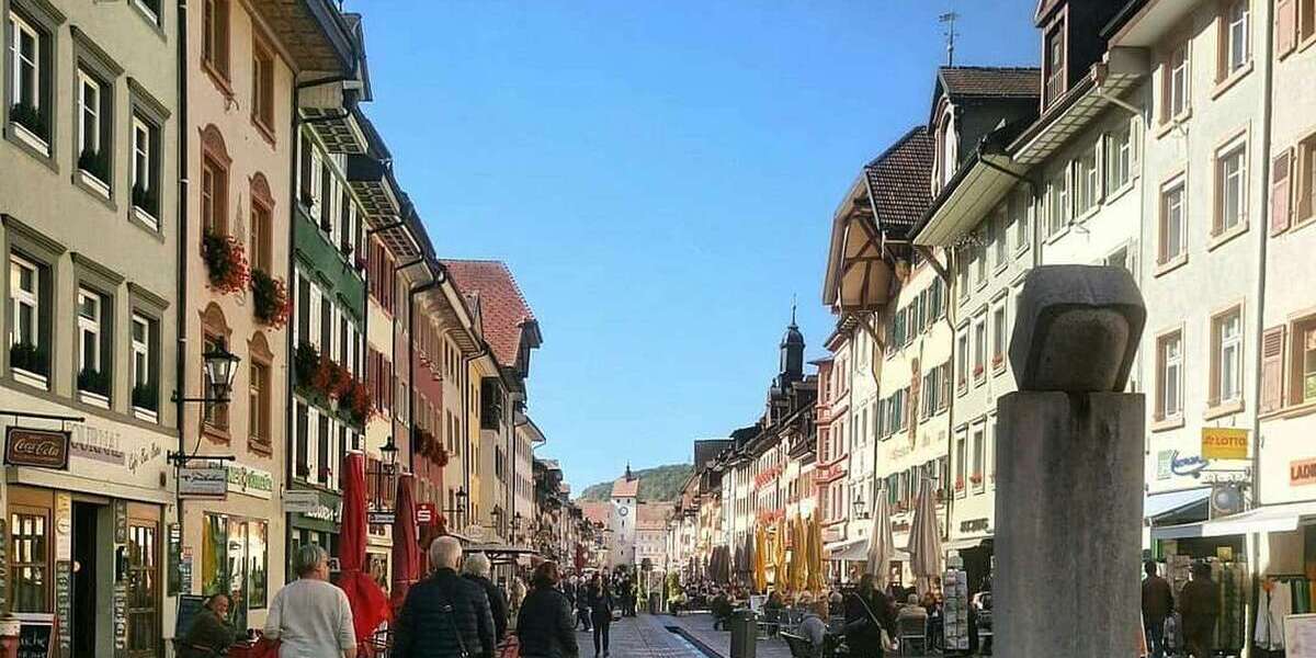 Etagenwohnung Waldshut-Tiengen Tiengen - 3 Zimmer, 115 m&sup2;, 1.724&euro; | Angebot:26002660