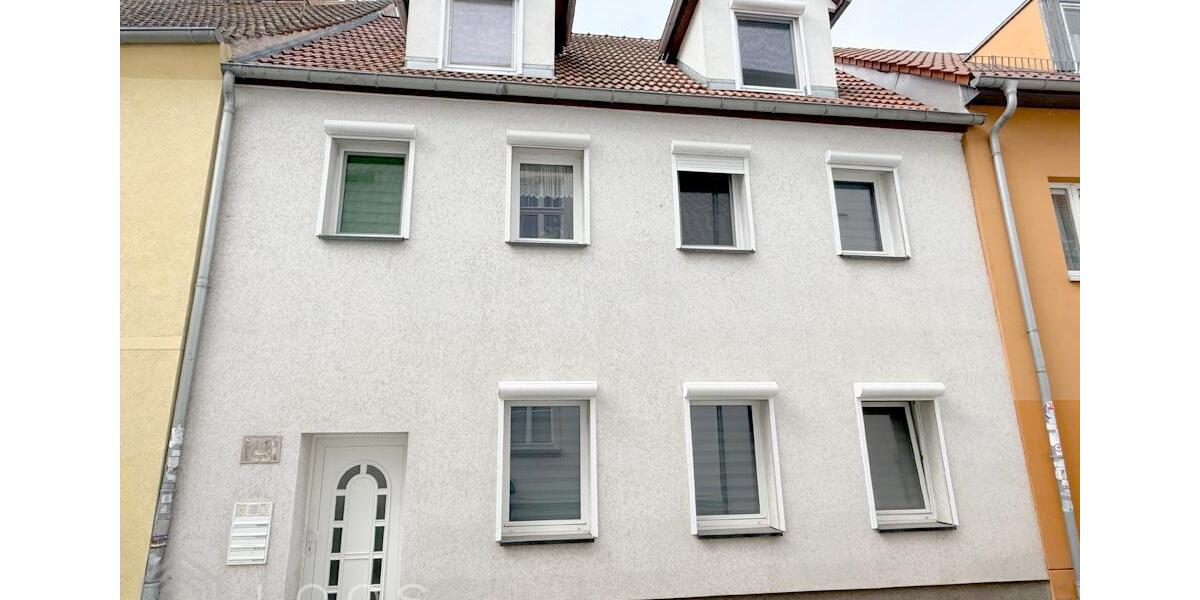 Dachgeschoßwohnung Finsterwalde - 2 Zimmer, 43 m&sup2;, 325&euro; | Angebot:26249116