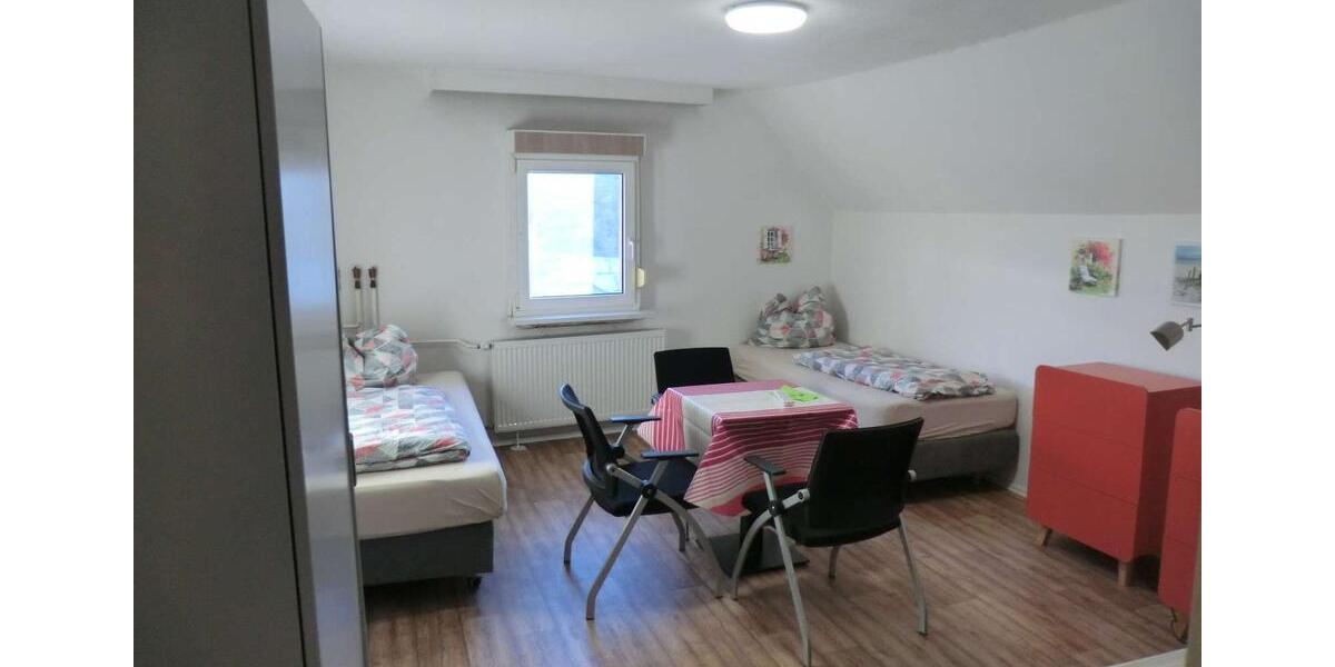 Wohnen auf Zeit Roßwein - 6 Zimmer, 160 m&sup2;, 15&euro; | Angebot:24981244