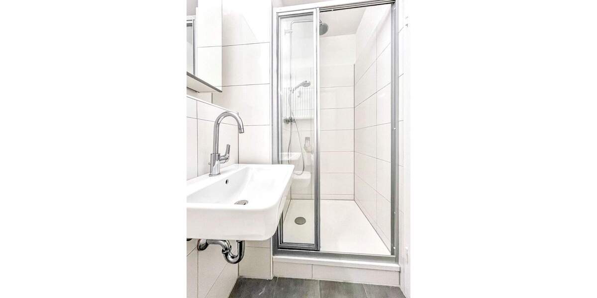 Etagenwohnung Düsseldorf Altstadt - 2 Zimmer, 39 m&sup2;, 995&euro; | Angebot:24758165