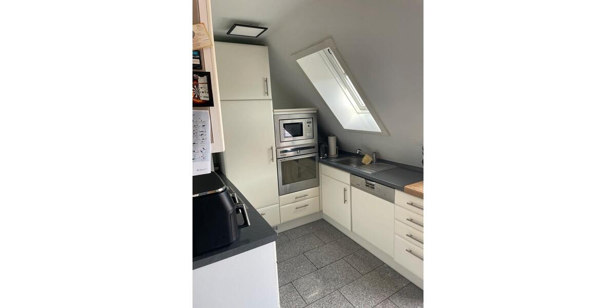 Dachgeschoßwohnung Würzburg Heuchelhof - 1 Zimmer, 70 m&sup2;, 930&euro; | Angebot:26045156