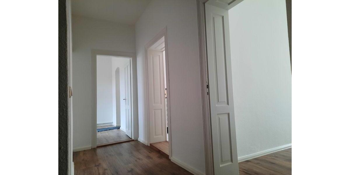 Etagenwohnung Erfurt - 4 Zimmer, 102 m&sup2;, 900&euro; | Angebot:26413437