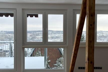 Helle 3-Zimmer-Wohnung + 2 Dachbodenräume, Balkon, Kamin & Küche 3 zimmer