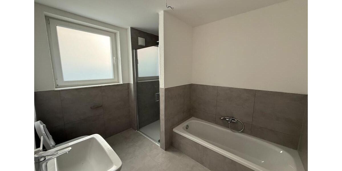 Erdgeschoßwohnung Crailsheim - 3 Zimmer, 102 m&sup2;, 1.260&euro; | Angebot:25421002