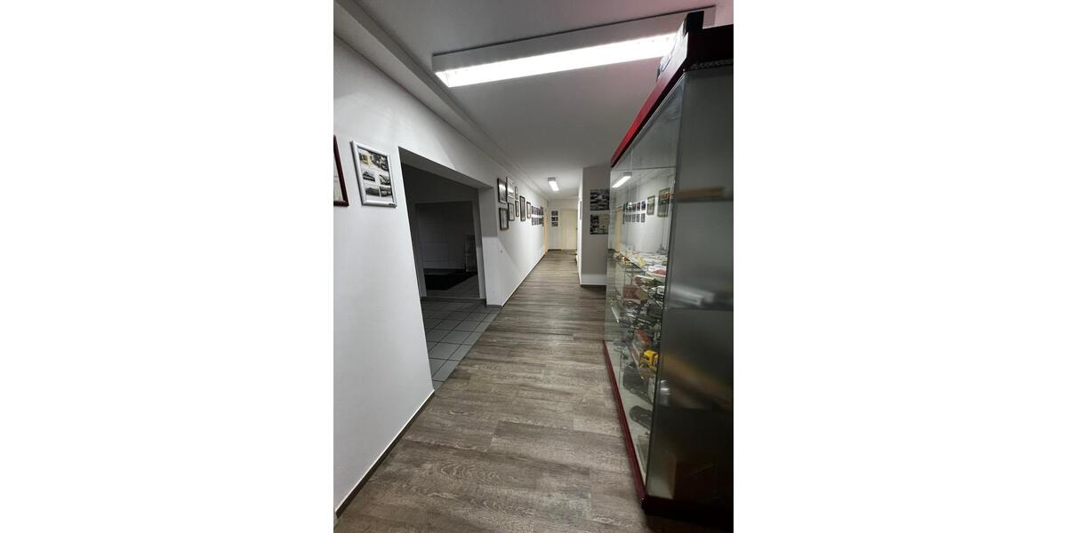 Gewerbeobjekt Schwerin Gartenstadt - 4&euro; | Angebot:24176871