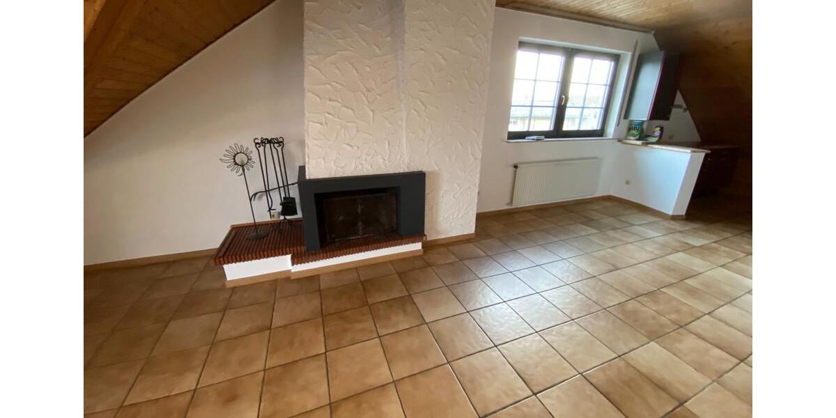 Dachgeschoßwohnung Speicher - 3 Zimmer, 110 m&sup2;, 800&euro; | Angebot:24356102