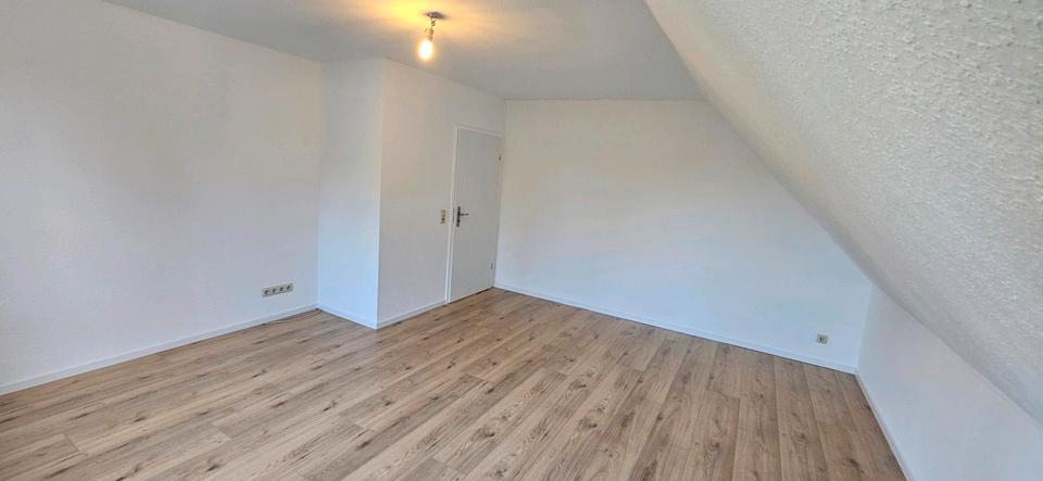 Dachgeschoßwohnung Dörverden - 4.5 Zimmer, 85 m&sup2;, 900&euro; | Angebot:26612191