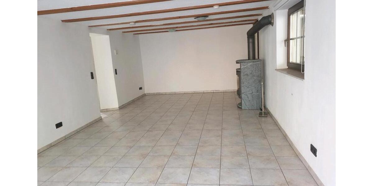 Einfamilienhaus Weilerbach - 8 Zimmer, 226 m&sup2;, 1.900&euro; | Angebot:25307721