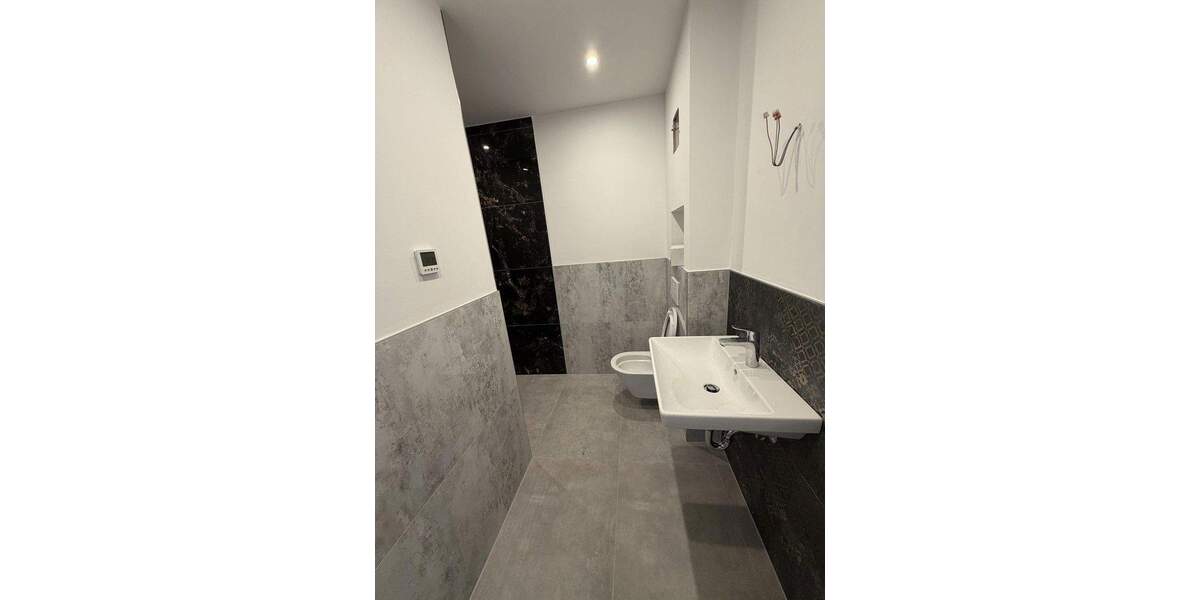 Reihenmittelhaus Ofenbach Bieber - 7 Zimmer, 200 m&sup2;, 3.000&euro; | Angebot:24031809