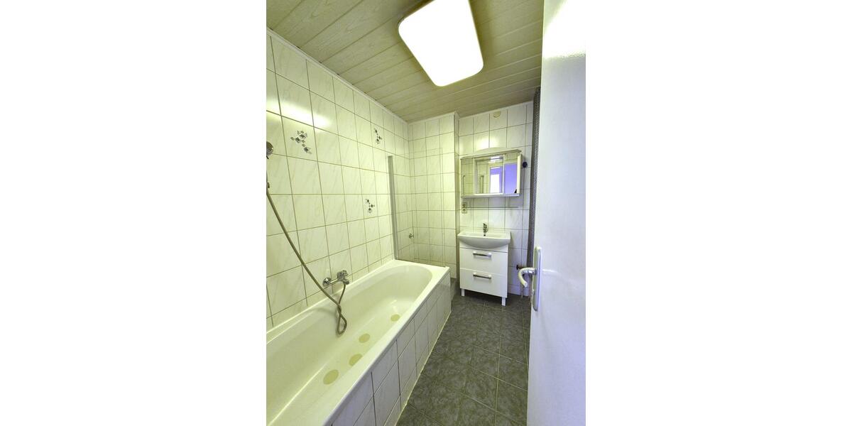 Etagenwohnung Friedrichshafen - 4 Zimmer, 91 m&sup2;, 1.390&euro; | Angebot:24756204